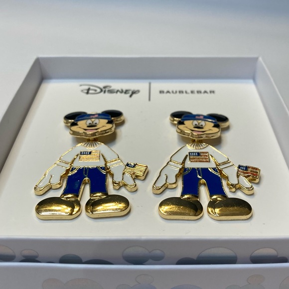 BaubleBar Disney Mickey Mouse American Flag - Picture 3 of 6